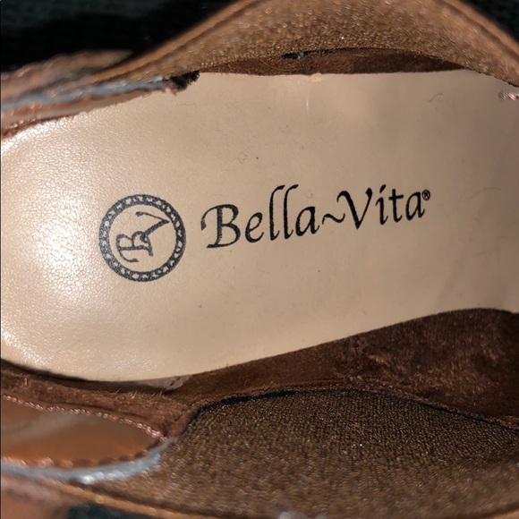 Bella Vita Pointed Booties - Picture 4 of 5